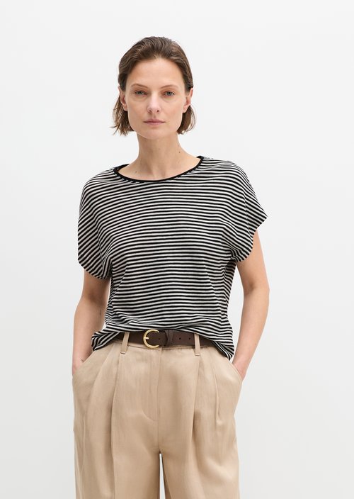 Gestreiftes T-Shirt regular — Black