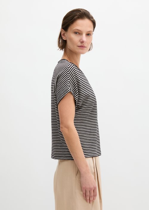 Gestreiftes T-Shirt regular — Black
