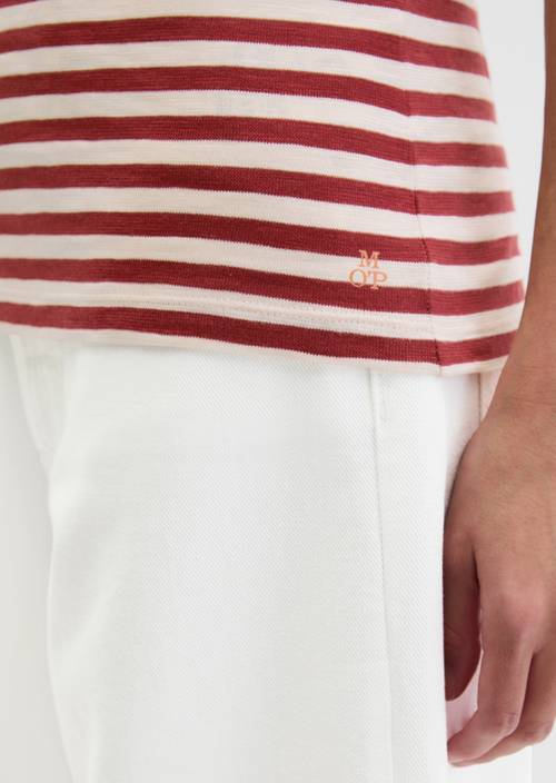 Camiseta de rayas regular Medium Red en vista detallada