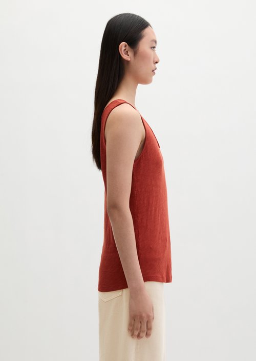 Top regular — Tall Poppy