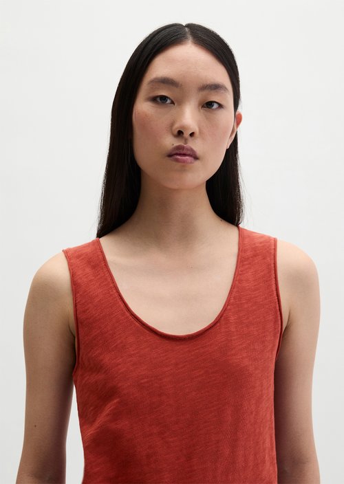 Top regular — Tall Poppy