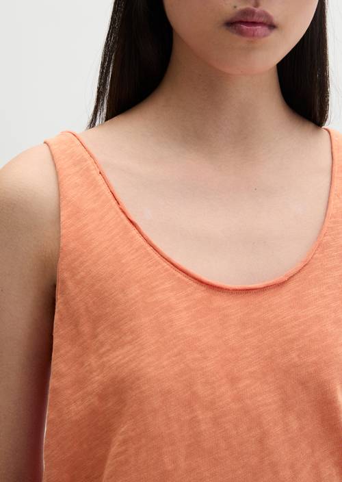 Top regular Warm Orange en vue détaillée