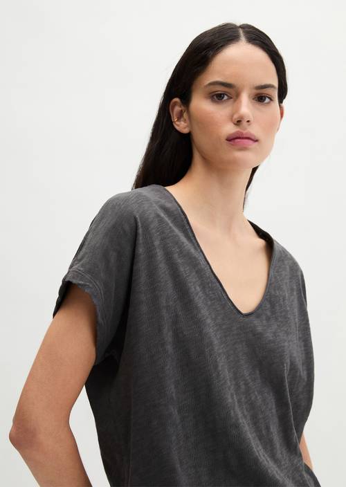 Camiseta suelta Oxide Grey en vista frontal