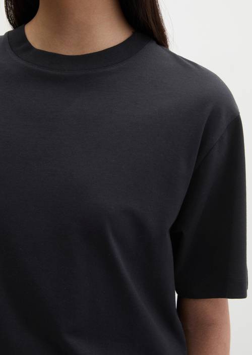 T-Shirt relaxed Deep Night Blue in Detailansicht