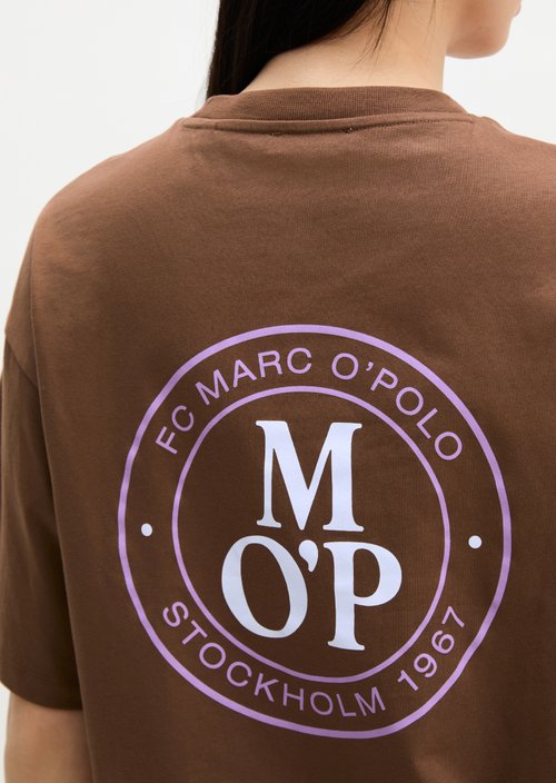 MOP Club '67 T-shirt, oversized, back print — Mid Brown