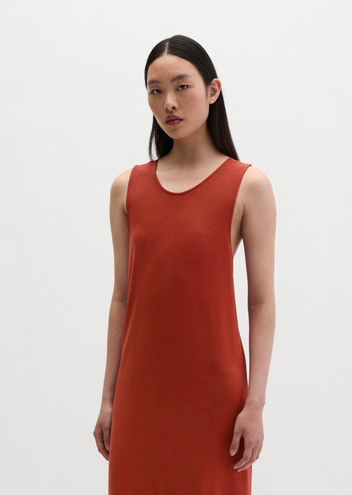 Shaped jersey dress with knot detail — Tall Poppy