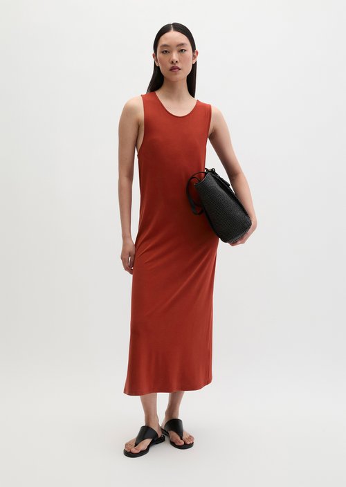 Shaped jersey dress with knot detail — Tall Poppy