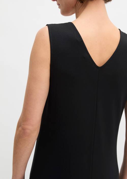 Vestido de punto con cuello en V Black en vista detallada