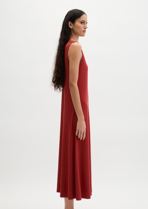 V-neck jersey dress shaped — Tall Poppy