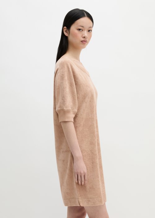 Loose terry cloth dress — Sandpaper