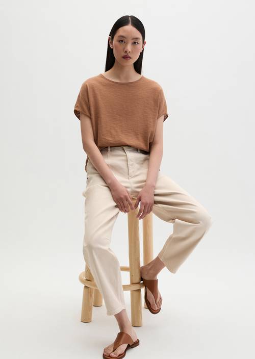 Jersey de punto fino sin mangas holgado Burnt Brown en vista frontal