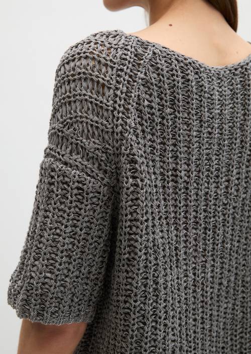 Short sleeve knitted sweater boxy Oxide Grey in detail view