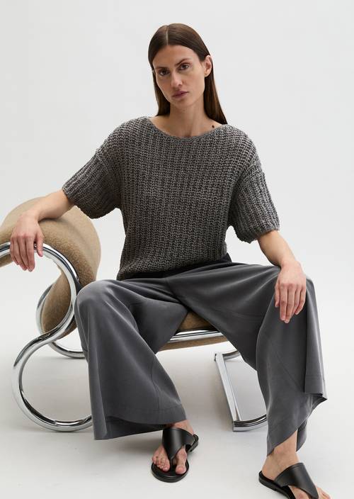 Short sleeve knitted sweater boxy Oxide Grey in front view