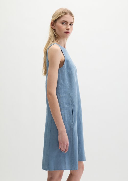 Linen sheath dress shaped — Bright Sea