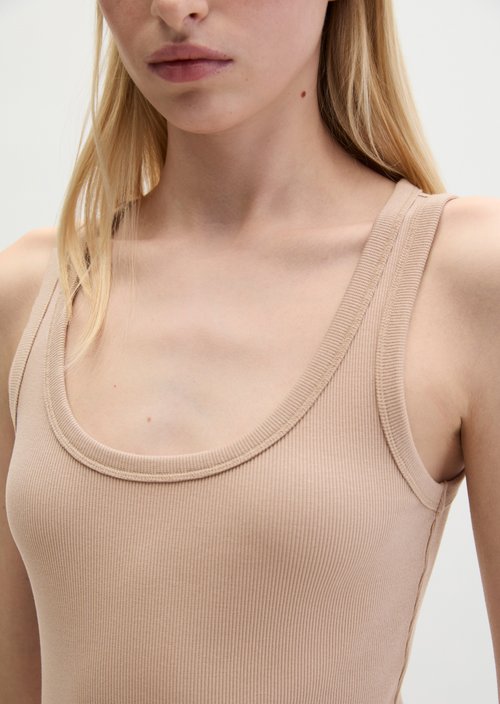 Regular tank top — Sandpaper
