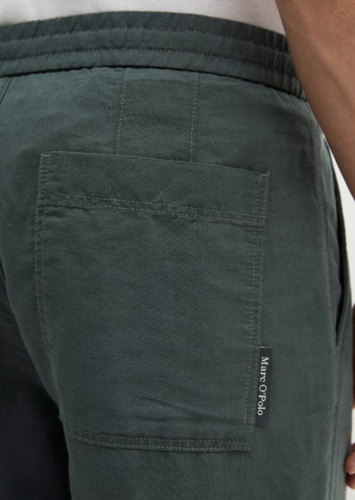 Chino model Belsbo Jogger relaxed — Mangrove