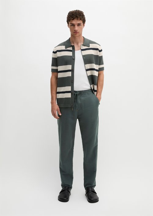 Chino model Belsbo Jogger relaxed — Mangrove