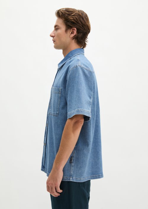 Regular short-sleeved denim shirt — Medium Blue