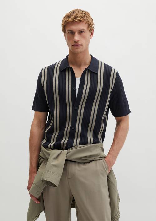 Kurzarm-Feinstrickshirt DFB Travel Collection Deep Night Blue in Frontalansicht