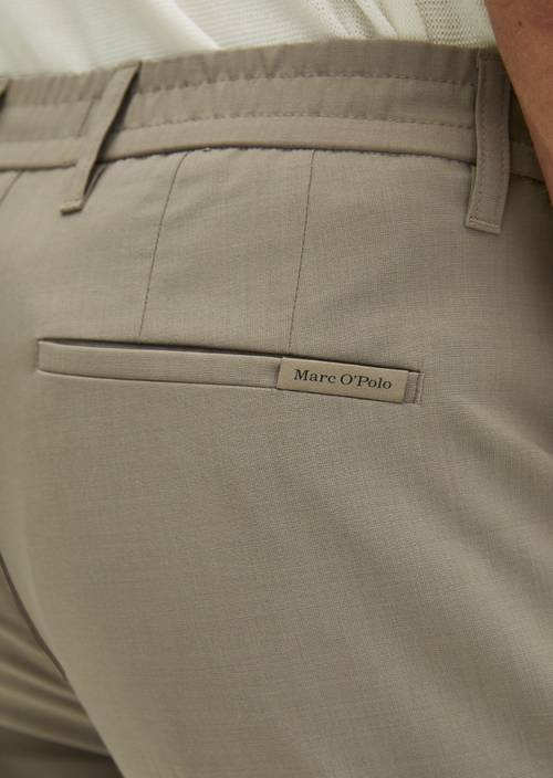 Pants Model Morot Jogger DFB Travel Collection Frozen Taupe in detail view