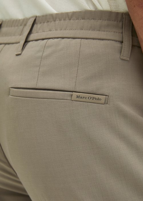 Pants Model Morot Jogger DFB Travel Collection — Frozen Taupe
