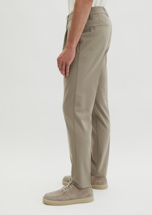 Pants Model Morot Jogger DFB Travel Collection — Frozen Taupe