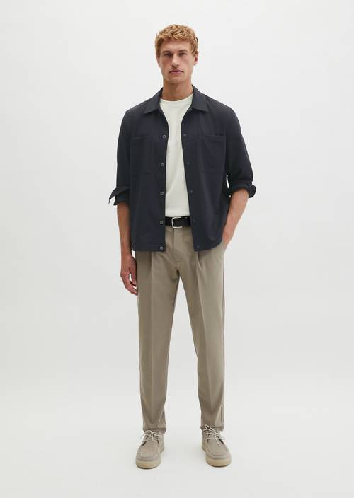 Pants Model Morot Jogger DFB Travel Collection Frozen Taupe in front view