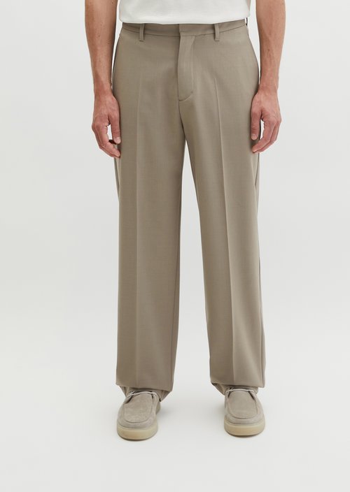 Trousers Model Mossbo Travel Collection — Frozen Taupe