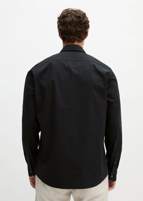 Shirt shaped — Black