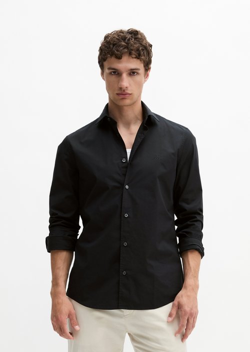 Shirt shaped — Black