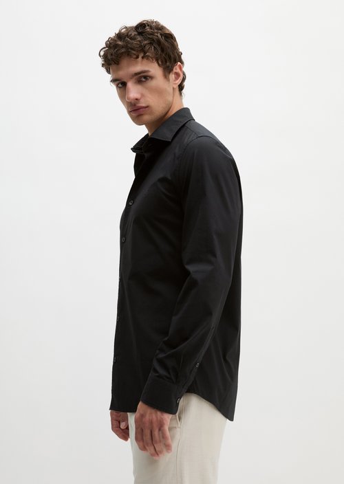 Shirt shaped — Black