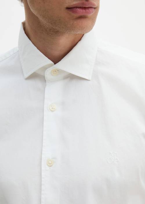 Chemise shaped White en vue détaillée