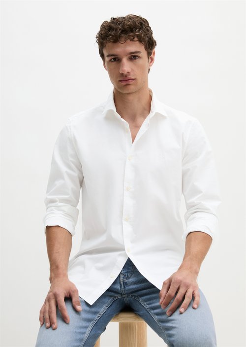 Shirt shaped — White