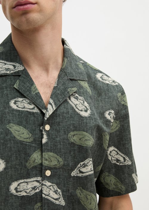 Regular short-sleeved shirt — Dark Green