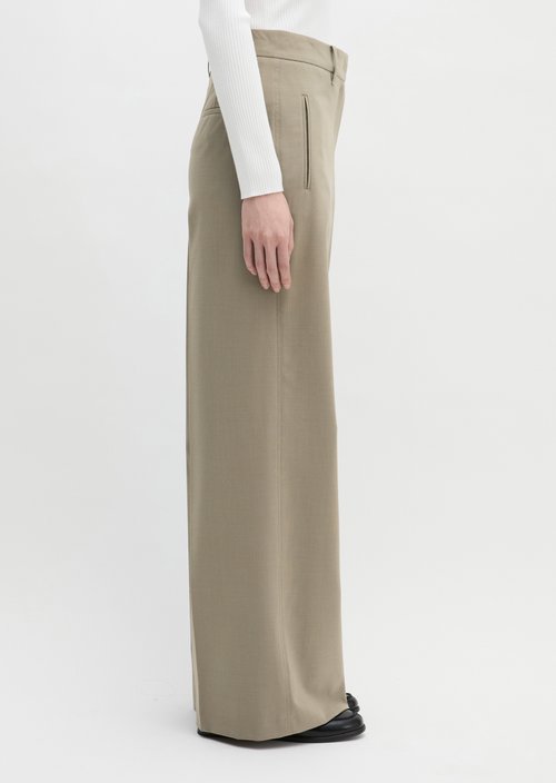 DFB Travel Collection suit trousers — Frozen Taupe
