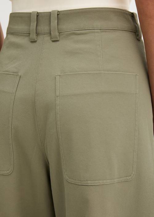 Barrel Pants Pure Sage in detail view