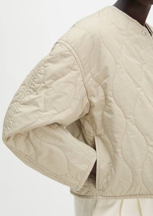 Baumwoll-Steppjacke relaxed Linen Beige in Detailansicht