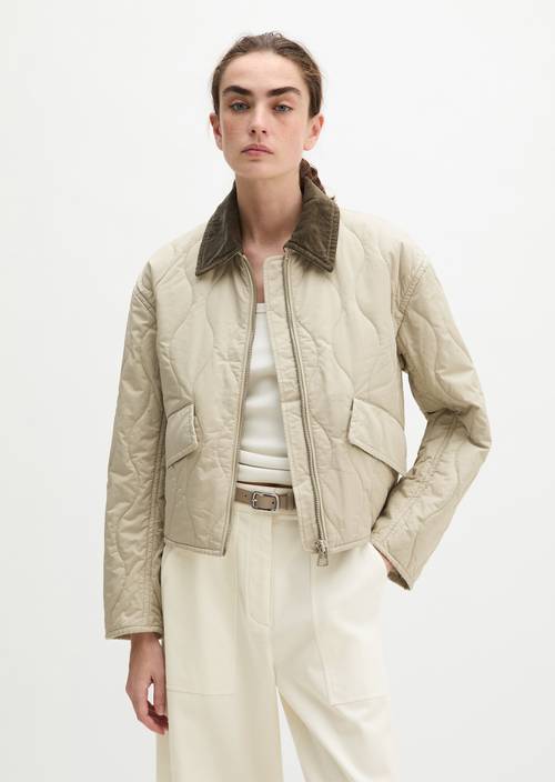 Barn-style regular cotton quilted jacket Linen Beige in front view