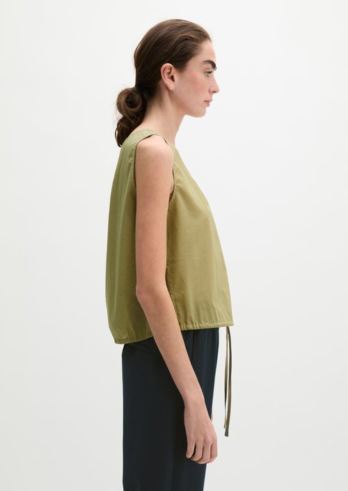 Sleeveless blouse regular — Pure Sage
