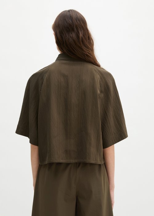 Relaxed short-sleeved crinkle blouse — Dark Brown