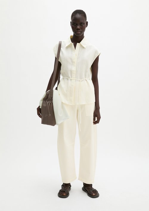 Sleeveless crinkle blouse regular — White