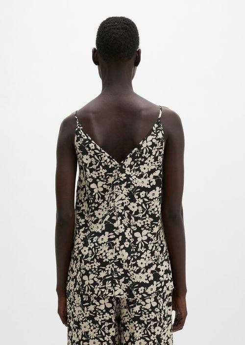 Top A-Shape — Black