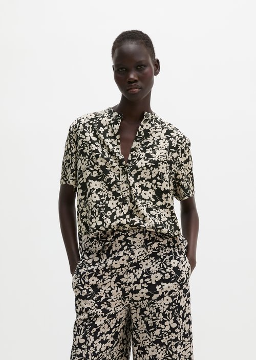Regular blouse — Black