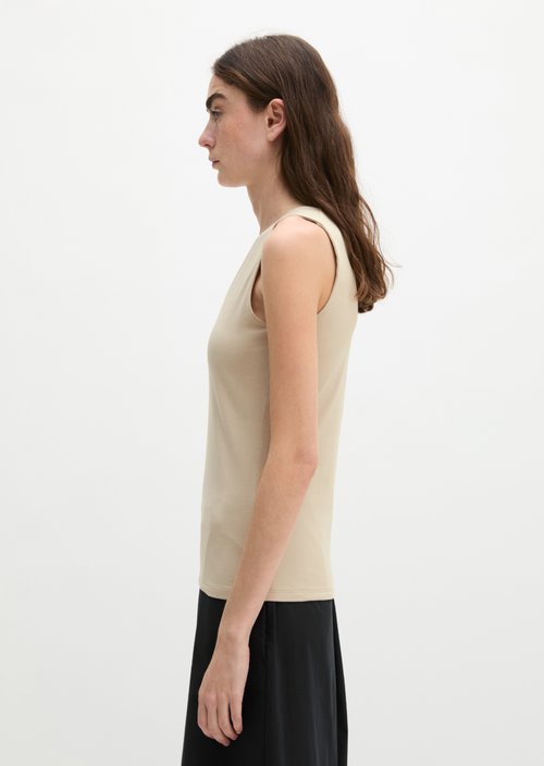 Slim-Fit V-Neck Top — Linen Beige