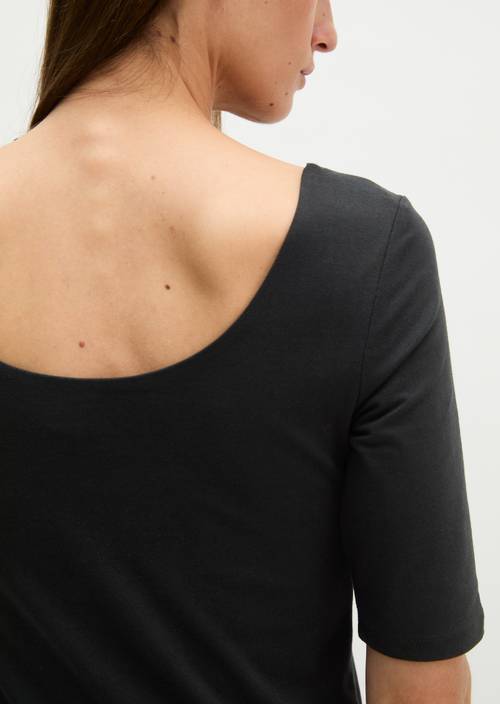 Slim-fit T-shirt Black in detail view