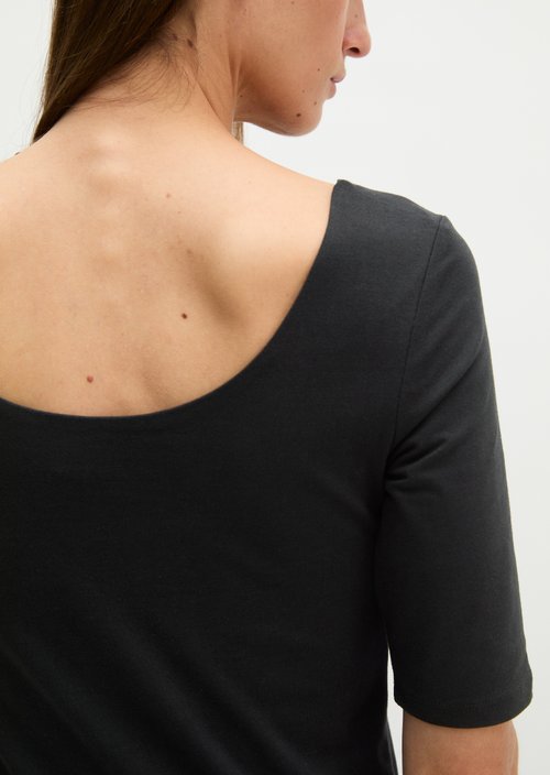 Slim-fit T-shirt — Black