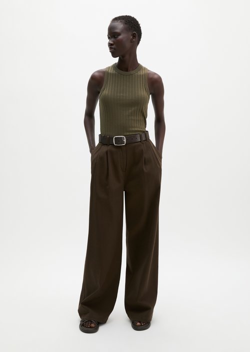 Slim-Fit Pointelle Top — Mossy Earth