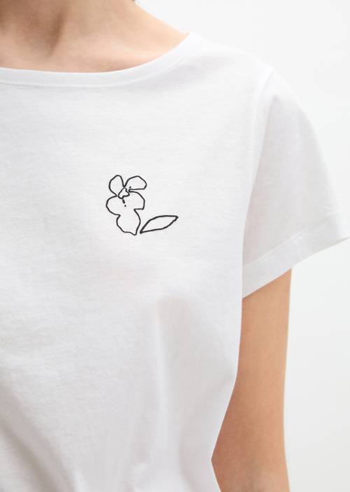 T-shirt regular White en vue détaillée