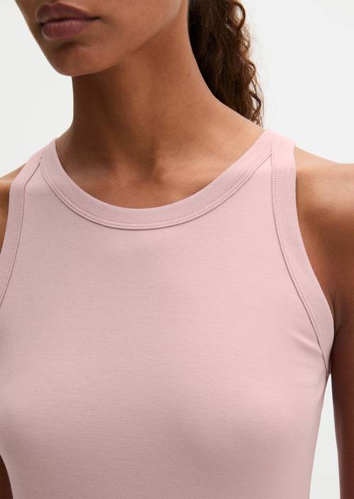 Tanktop regular Mild Rose in Detailansicht