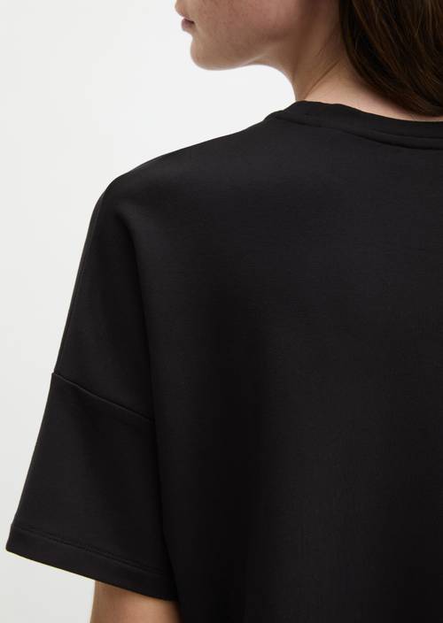 T-shirt oversize Black en vue détaillée